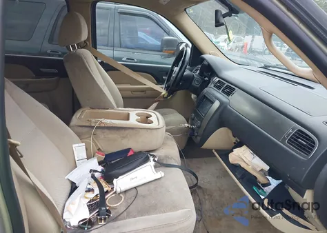 2007 Chevrolet Suburban C1500 z USA, uszkodzony, nr VIN 1GNFC16027J289845